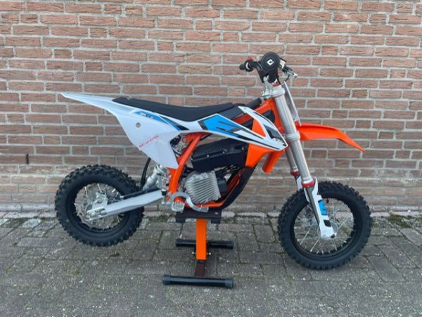 ktm e5